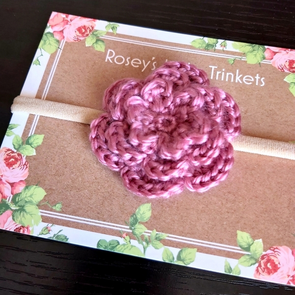 Crocheted baby headband - Picture 3 of 3
